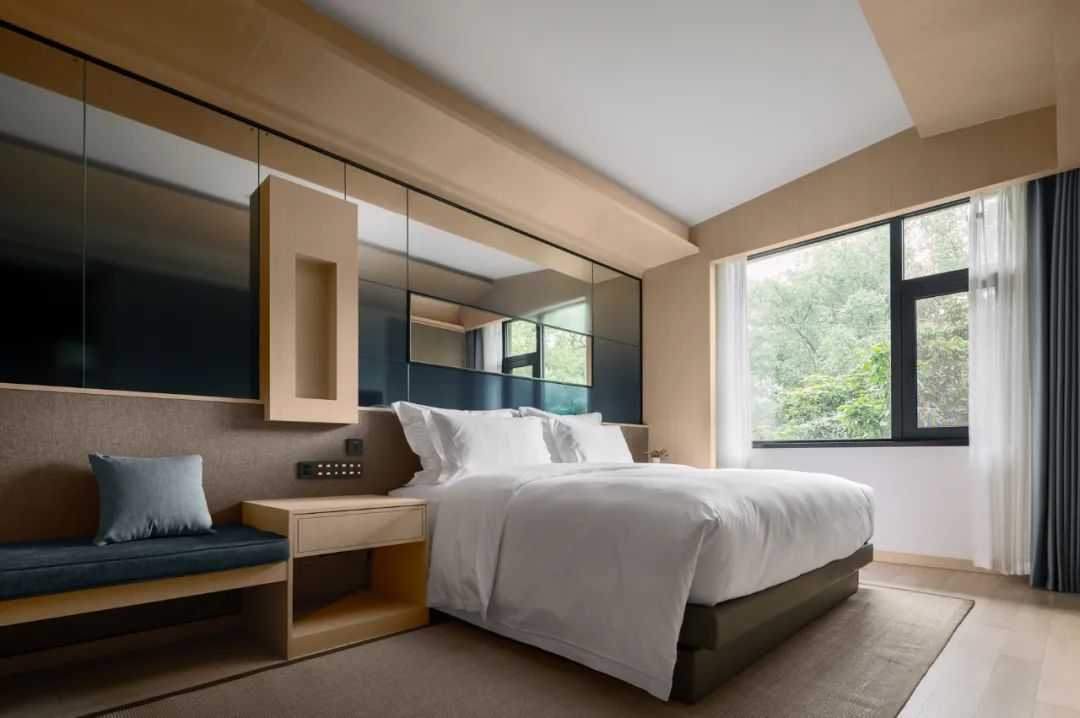 洛阳老五星级开云中国客房翻新改造设计装修方案