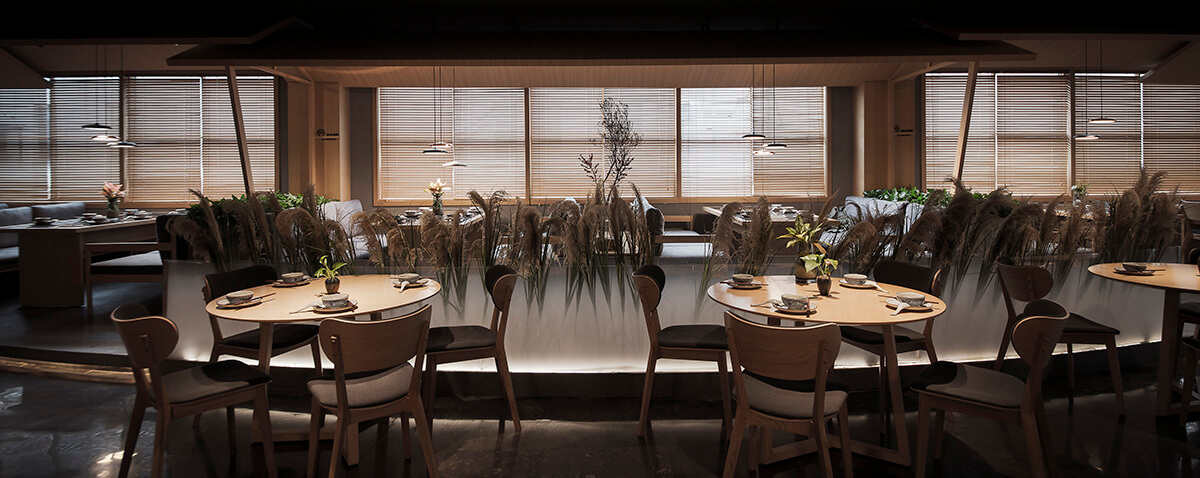 船岸主题餐厅装修—湖南菜特色餐厅设计案例(图8) 船岸主题餐厅装修—湖南菜特色餐厅设计案例(图8)