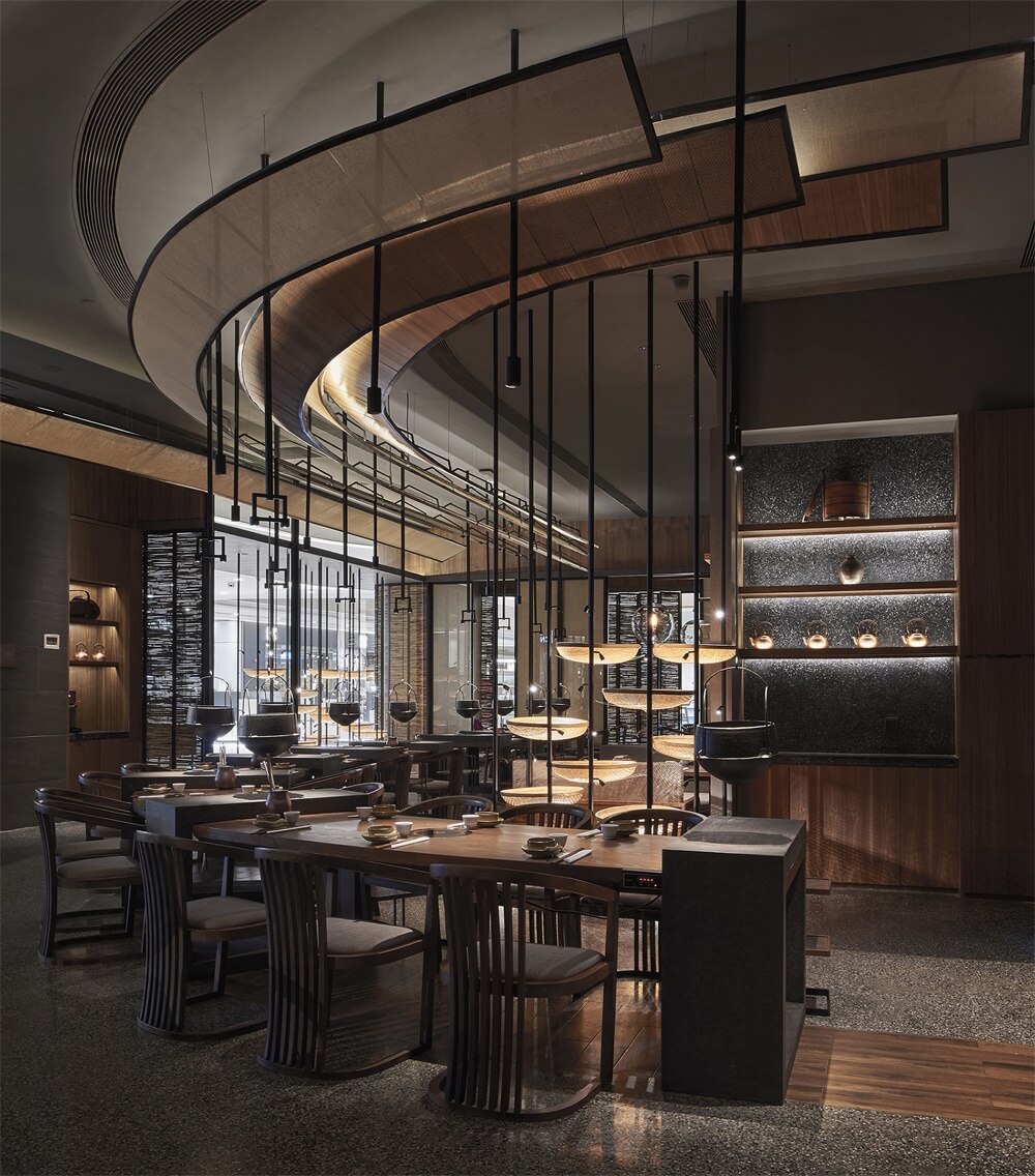 翘脚牛肉火锅店装修—尽膳口福餐厅设计案例(图4) 翘脚牛肉火锅店装修—尽膳口福餐厅设计案例(图4)