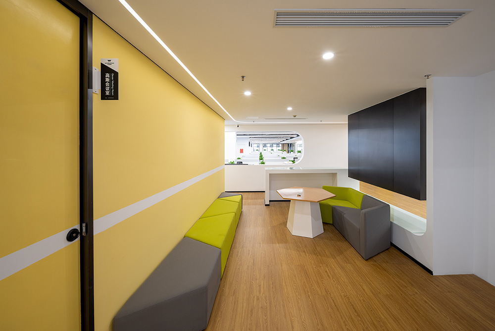 3000平万兴科技互联网公司办公室装修设计方案(图2) 3000平万兴科技互联网公司办公室装修设计方案(图2)