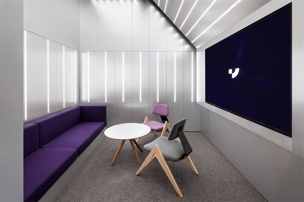 上海集度智能化数字科技展厅装修设计方案(图10) 上海集度智能化数字科技展厅装修设计方案(图10)