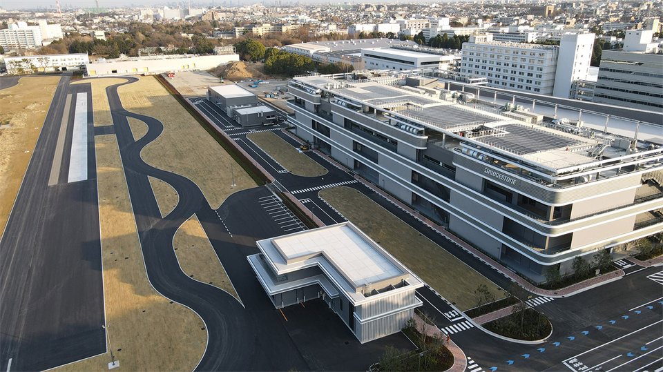 大型制作企业研发中心办公楼装修设计方案(图1) 大型制作企业研发中心办公楼装修设计方案(图1)