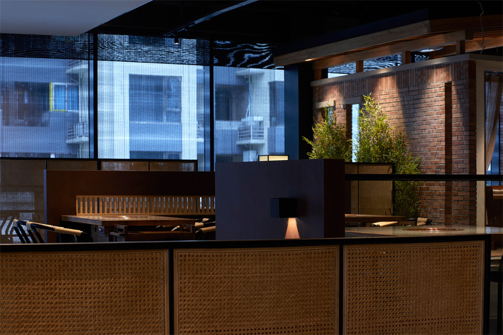 郑州金博大推荐重庆本土老火锅店装修设计案例(图9) 郑州金博大推荐重庆本土老火锅店装修设计案例(图9)