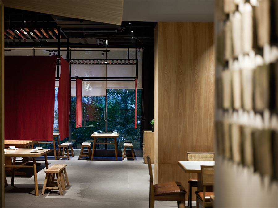 低造价效果佳 坐井百年江湖菜中餐厅装修设计方案(图7) 低造价效果佳 坐井百年江湖菜中餐厅装修设计方案(图7)