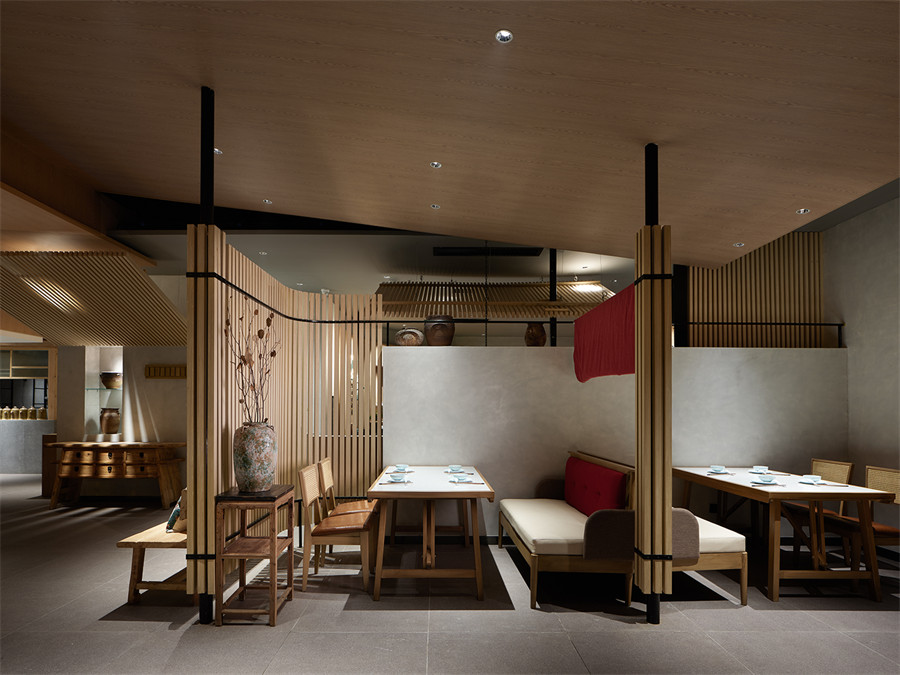 低造价效果佳 坐井百年江湖菜中餐厅装修设计方案(图6) 低造价效果佳 坐井百年江湖菜中餐厅装修设计方案(图6)