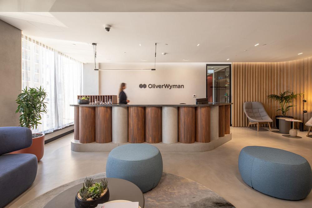 郑州金博大分享活力多彩的咨询公司办公室装修案例(图2) 郑州金博大分享活力多彩的咨询公司办公室装修案例(图2)