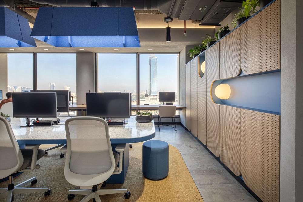 郑州金博大分享活力多彩的咨询公司办公室装修案例(图11) 郑州金博大分享活力多彩的咨询公司办公室装修案例(图11)