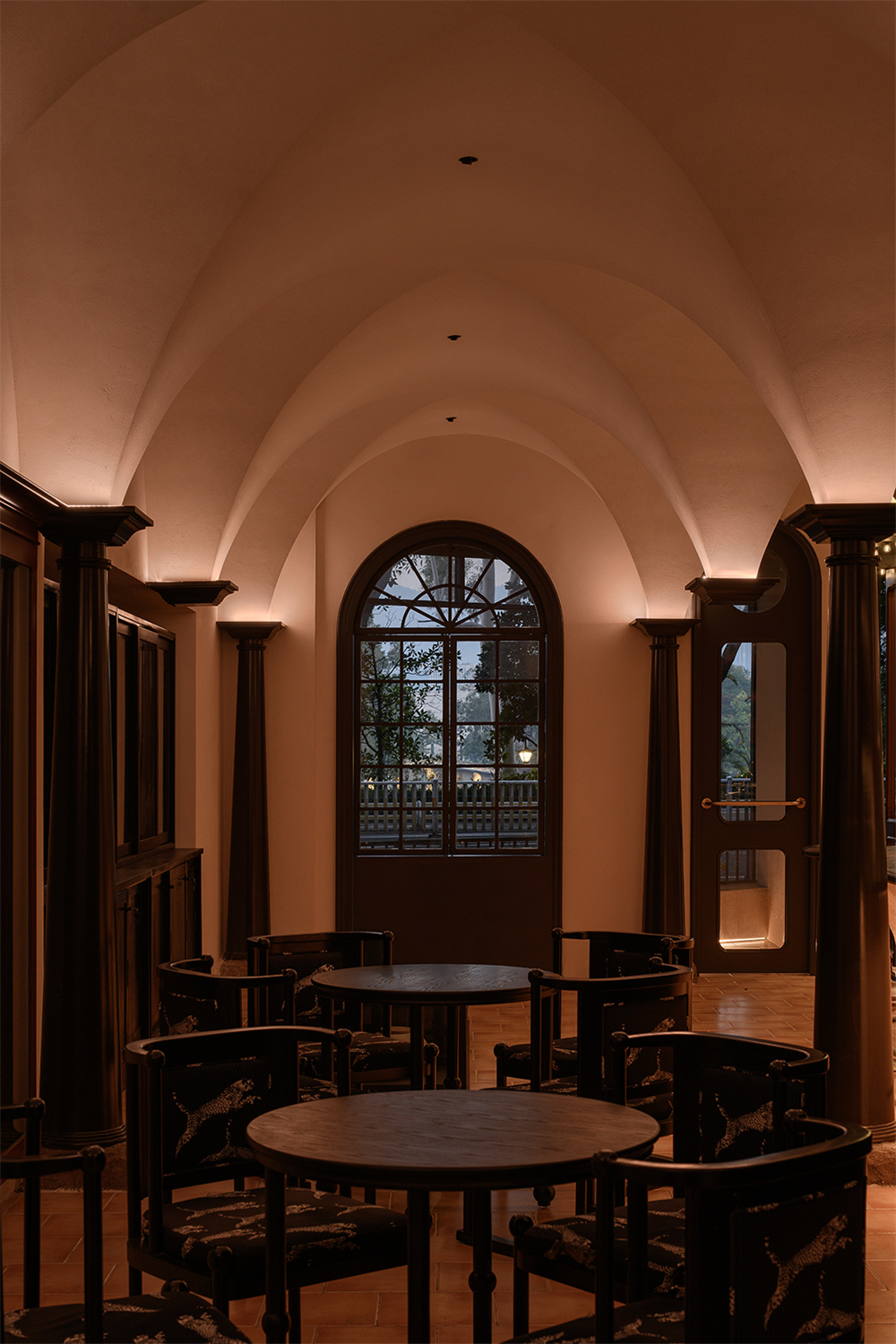 郑州金博大分享积兴里连锁咖啡厅装修设计(图10) 郑州金博大分享积兴里连锁咖啡厅装修设计(图10)