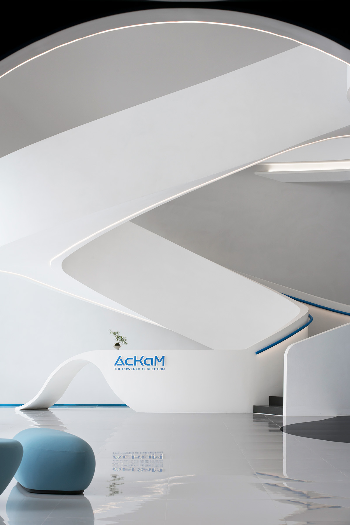 14000平艾肯工业总部办公楼装修设计方案(图1) 14000平艾肯工业总部办公楼装修设计方案(图1)