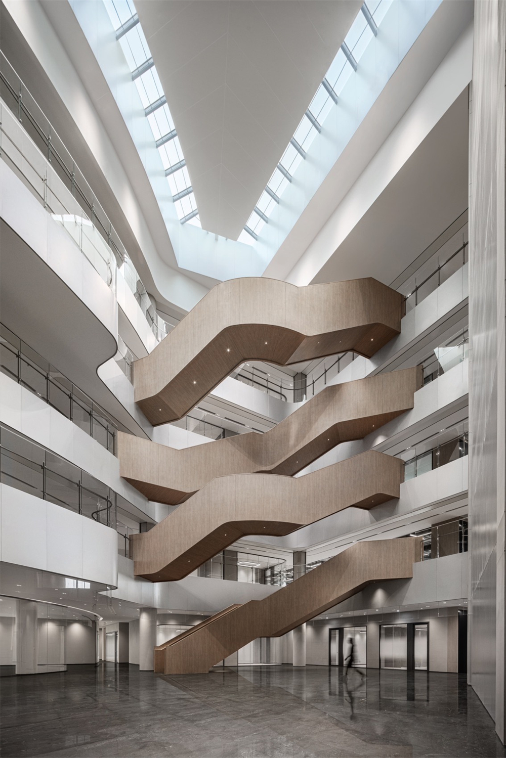 现代简约时尚科技园区办公楼装修设计案例(图6) 现代简约时尚科技园区办公楼装修设计案例(图6)