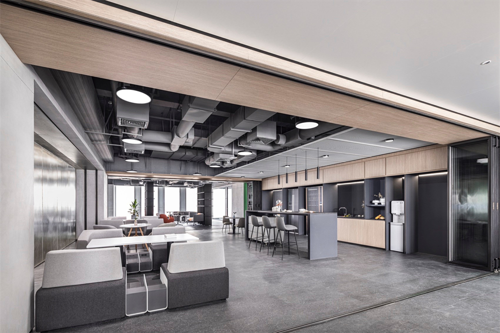 现代简约时尚科技园区办公楼装修设计案例(图13) 现代简约时尚科技园区办公楼装修设计案例(图13)