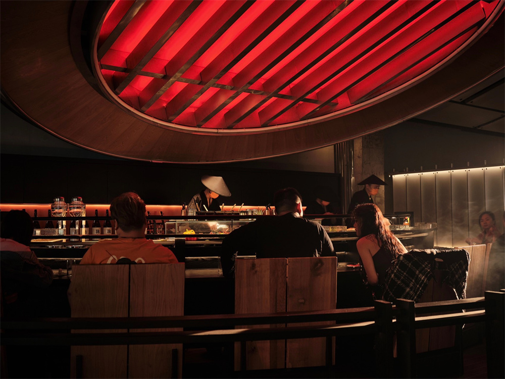 酒饕隐䲥日式烧鸟酒吧复合餐厅装修设计案例(图3) 酒饕隐䲥日式烧鸟酒吧复合餐厅装修设计案例(图3)