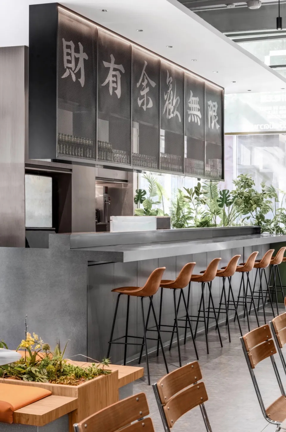 郑州金博大推荐Fun-hey余欢泰式快餐店装修设计(图5) 郑州金博大推荐Fun-hey余欢泰式快餐店装修设计(图5)