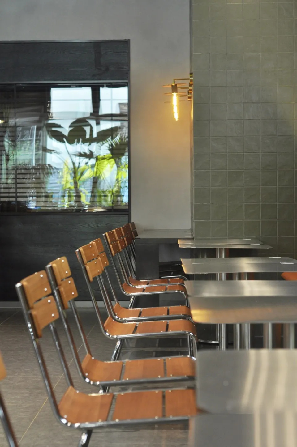 郑州金博大推荐Fun-hey余欢泰式快餐店装修设计(图8) 郑州金博大推荐Fun-hey余欢泰式快餐店装修设计(图8)