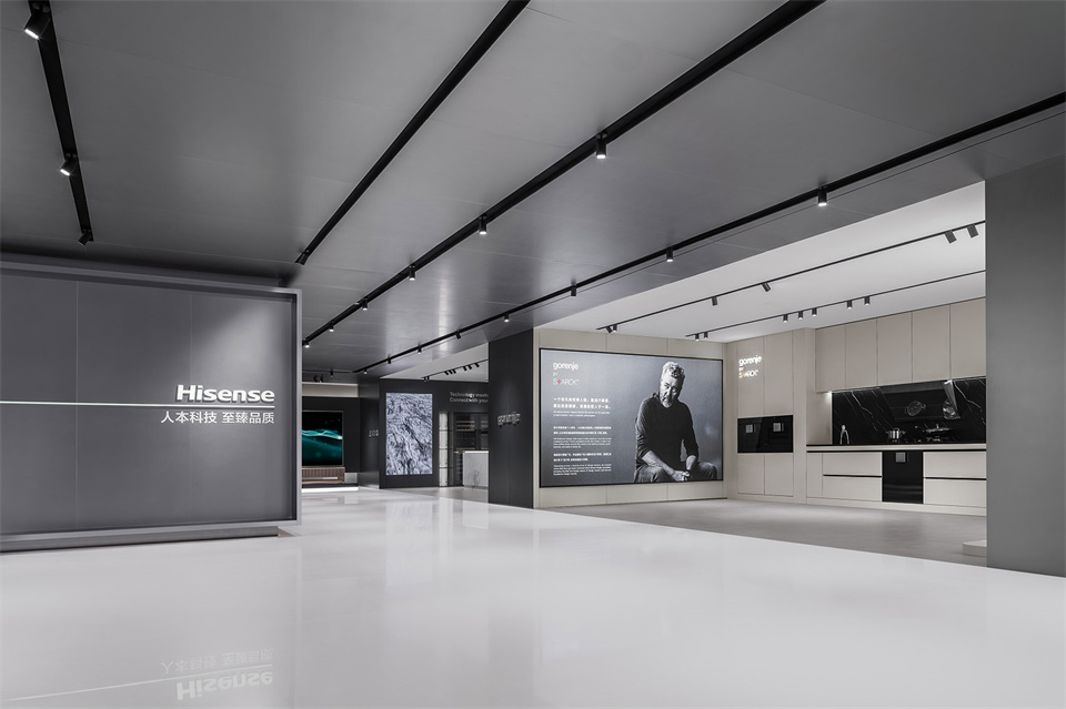 极简科技未来 海信集团展厅装修设计案例(图5) 极简科技未来 海信集团展厅装修设计案例(图5)