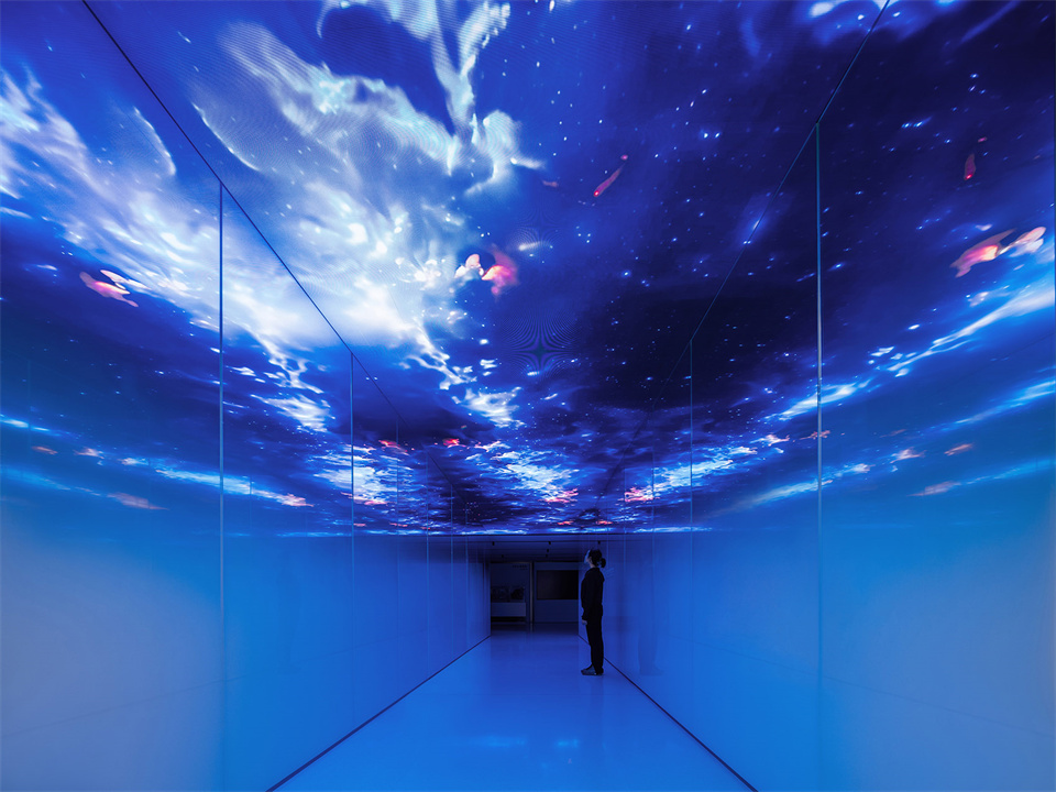 极简科技未来 海信集团展厅装修设计案例(图10) 极简科技未来 海信集团展厅装修设计案例(图10)