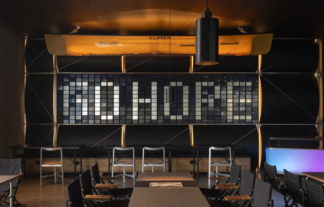 户外体验搬入室内 篝火旁烧烤店改造装修设计(图6) 户外体验搬入室内 篝火旁烧烤店改造装修设计(图6)