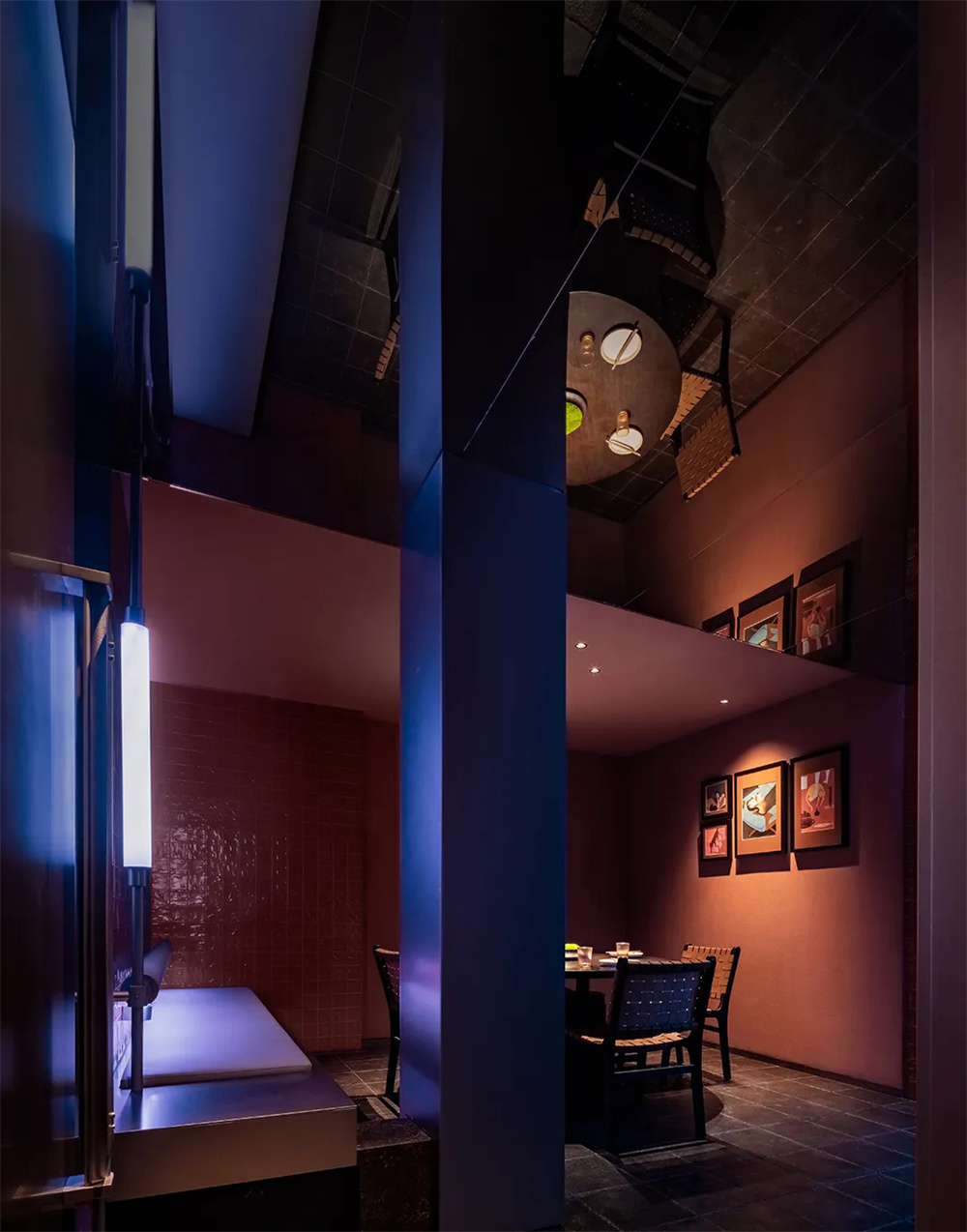 吸引年轻人的独一味烤鱼餐厅装修设计案例(图9) 吸引年轻人的独一味烤鱼餐厅装修设计案例(图9)