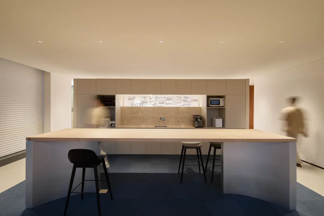 400平汽车配件公司展厅兼办公室装修设计(图6)