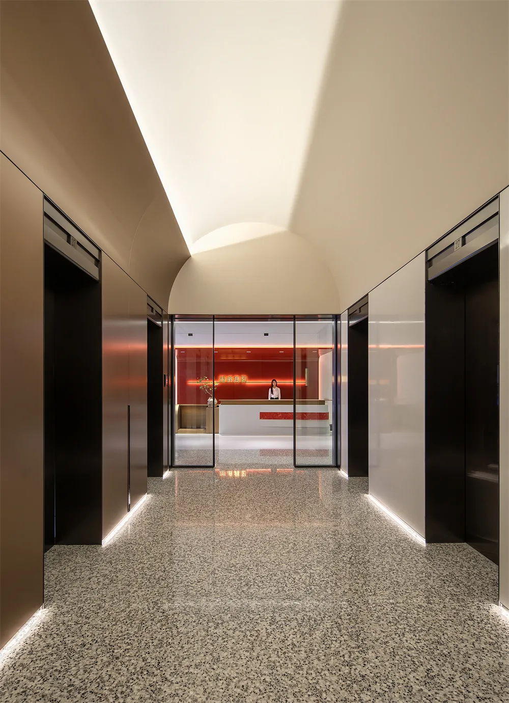 4200平赫峰集团总部办公大楼装修设计(图1)