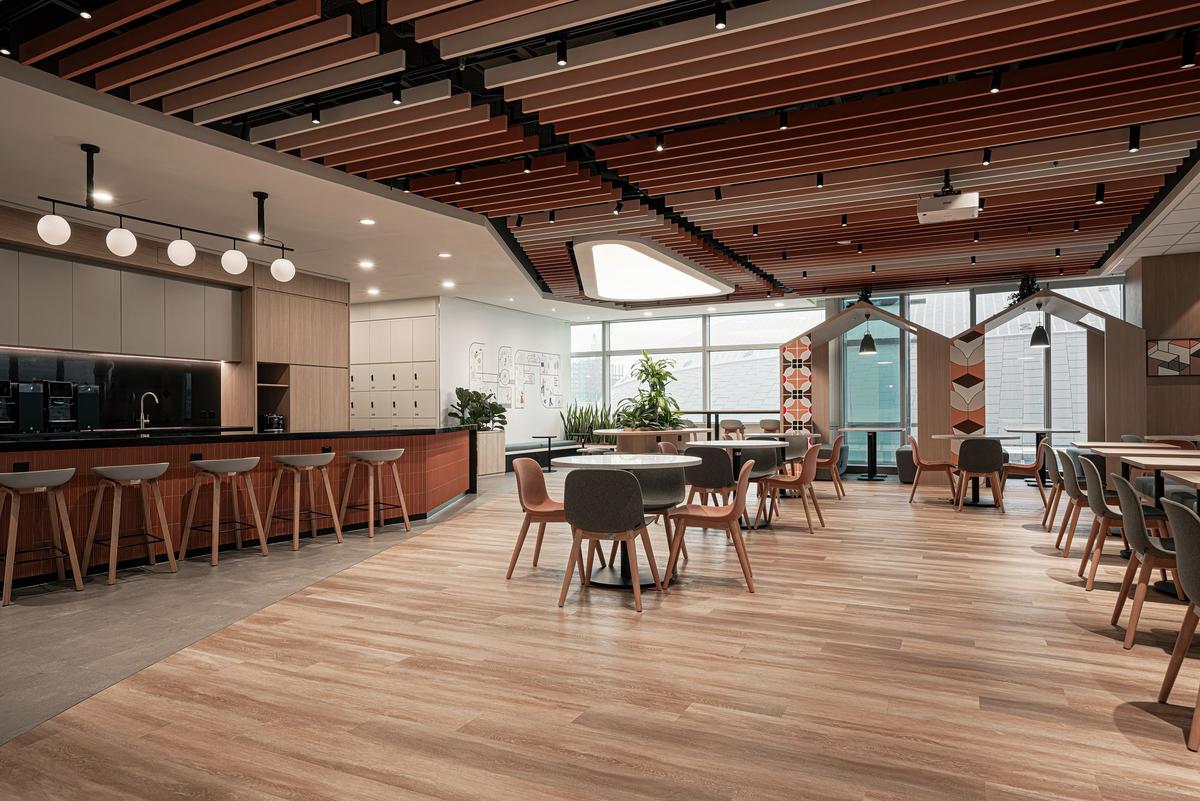 郑州金博大推荐安达人寿保险公司办公室装修设计(图4)