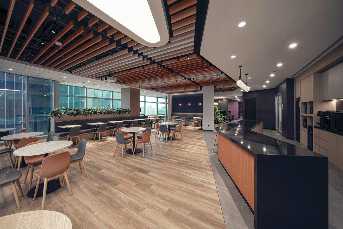 郑州金博大推荐安达人寿保险公司办公室装修设计(图5)