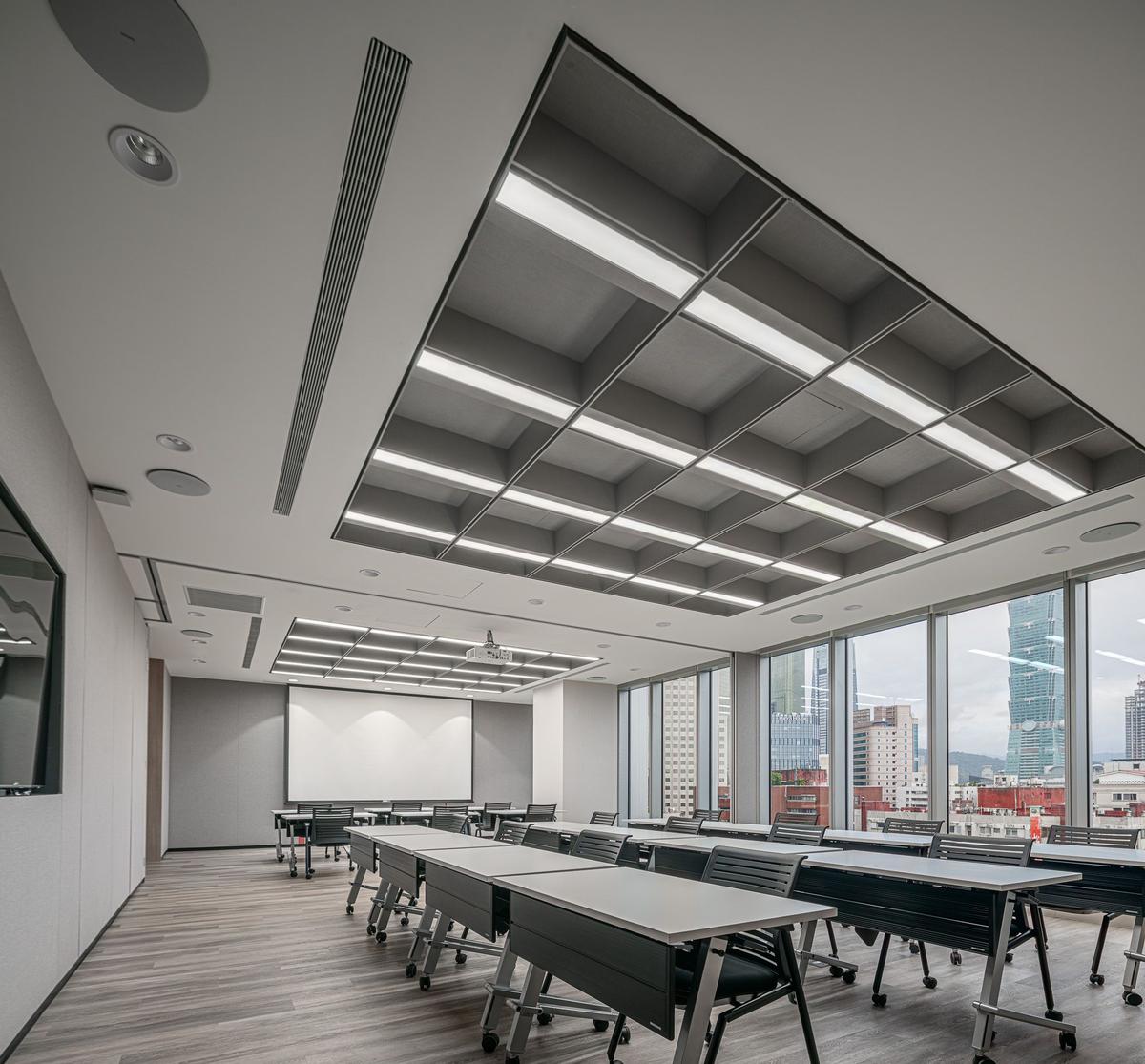 郑州金博大推荐安达人寿保险公司办公室装修设计(图12)