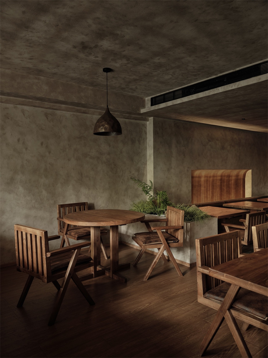 潮汕菜遇上美酒   月上月融合菜餐厅装修设计(图11)