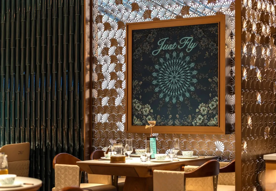 郑州金博大分享佬麻雀剁椒鱼头餐厅装修设计(图7)