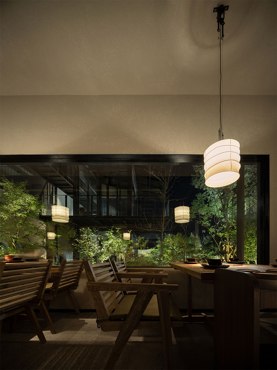 庭院景观化用餐  共炉火锅店装修设计(图7)