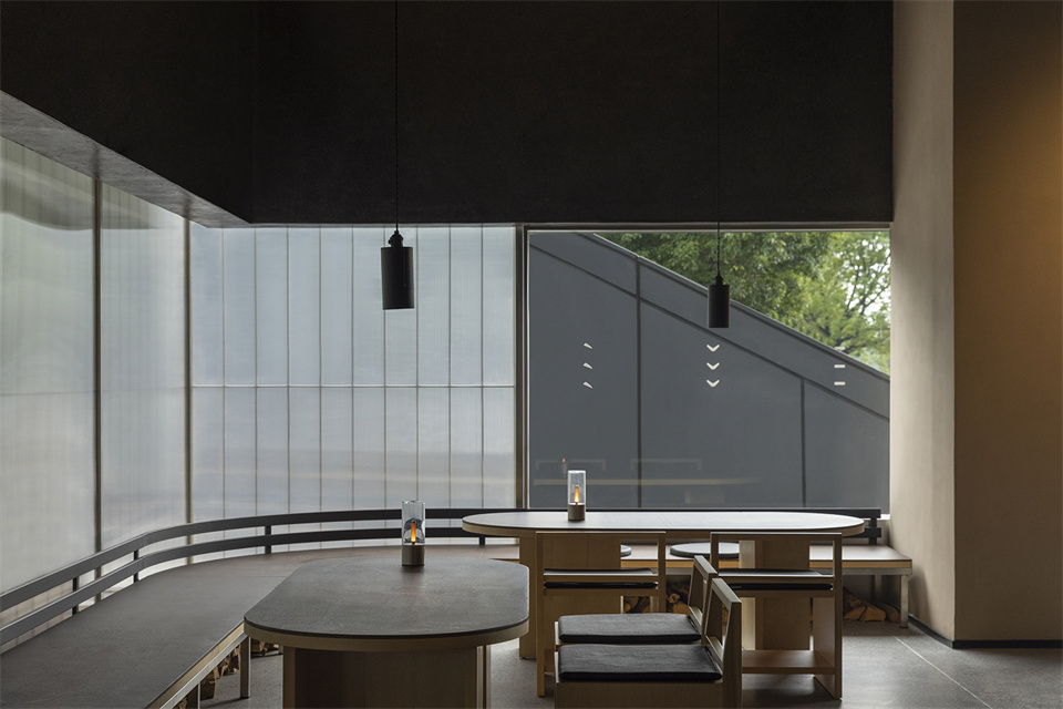 篝火旁 · 酱油小串餐饮空间设计装修案例(图11) 11.jpg