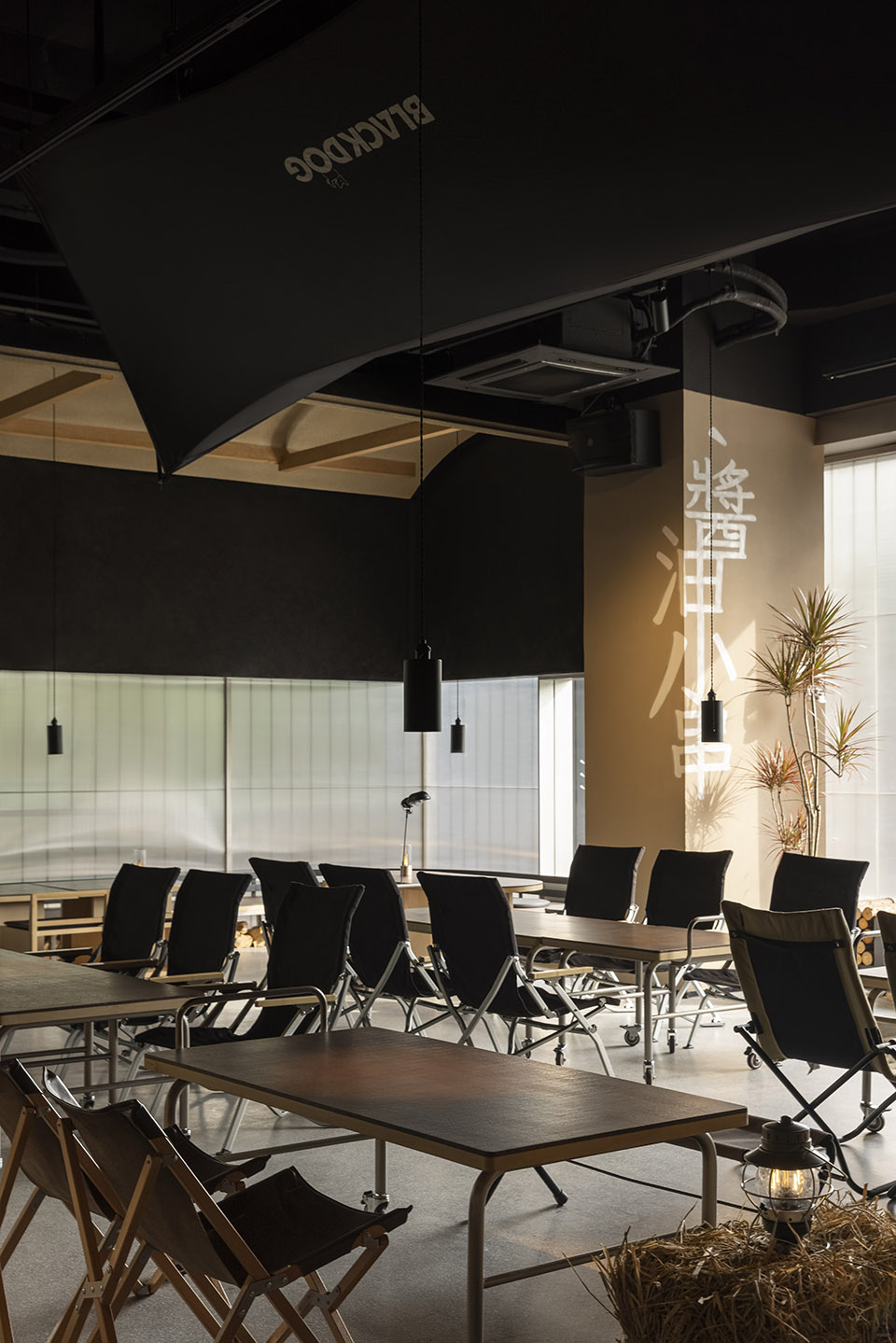 篝火旁 · 酱油小串餐饮空间设计装修案例(图7) 7.jpg